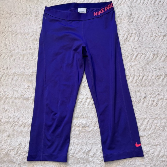 Nike Pants - Nike Pro Dri-FIT Capri Leggings Court Purple Pink Size Large Athleisure Gym